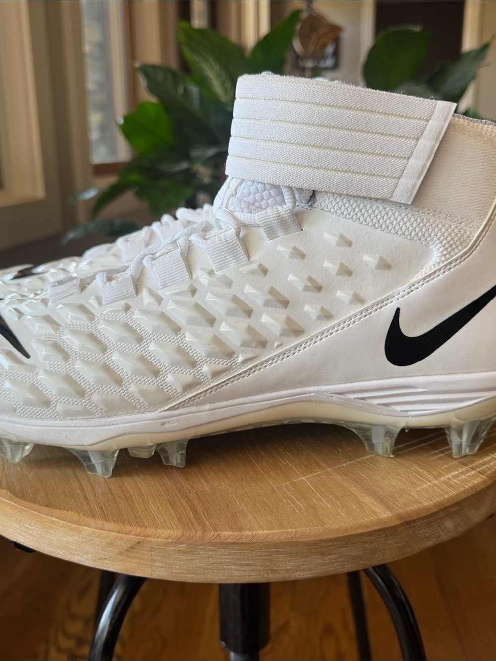 Nike Force Savage Pro 2 Men’s Basketball Cleats White/Wolf Gray/Black Size 13